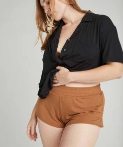 RICHER POORER NIGHT SLEEP SHORT WOODGRAIN