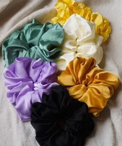 PIPE AND ROW SILKY BLACK SCRUNCHIE