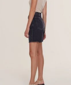 AGOLDE SPRING '22 CRISS CROSS SHORT PHOTOGRAM