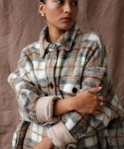 PIPE AND ROW NEW IN QUILTED BLAKE PLAID COAT COFFEE 11 PIPE AND ROW NEW IN QUILTED BLAKE PLAID COAT COFFEE