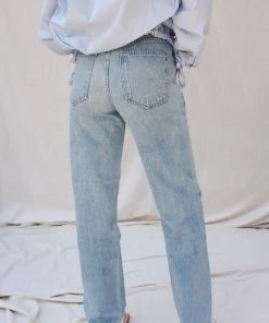 AGOLDE SPRING '22 CRISS CROSS JEANS SUBURBIA