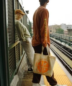 KIMRC X P&R WARM UP TOTE SALE