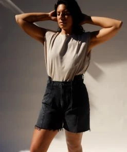 AGOLDE PIECED ANGLE SHORT SPRING '22