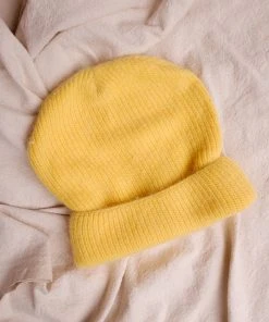 PIPE AND ROW STAPLES SMITH BEANIE YELLOW