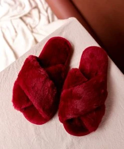 PIPE AND ROW NEW IN CRIMSON FUZZY SLIPPERS