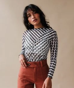 NIN STUDIO SPRING '22 LABYRINTH SWIRL TOP