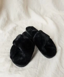 PIPE AND ROW NEW IN SLIPPERS BLACK