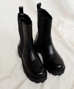 VAGABOND SPRING '22 COSMO 2.0 BOOT 11 VAGABOND SPRING '22 COSMO 2.0 BOOT