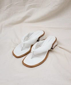 INTENTIONALLY BLANK WHITMAN SANDALS SPRING '22