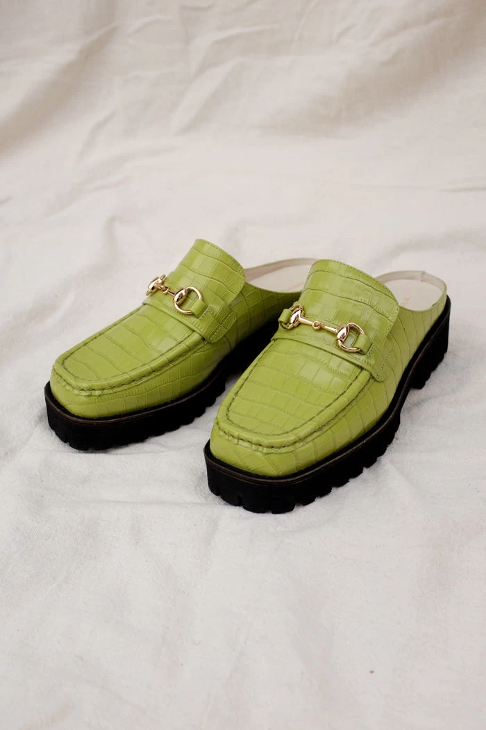 INTENTIONALLY BLANK SPRING '22 KOWLOON LOAFER APPLE 1 INTENTIONALLY BLANK SPRING '22 KOWLOON LOAFER APPLE