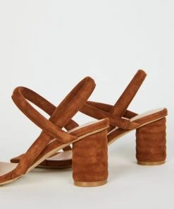 INTENTIONALLY BLANK KIFTON SANDAL SPRING '22