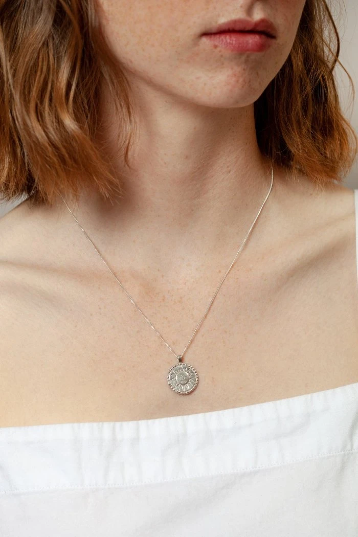 WOLF CIRCUS LUMEN NECKLACE NEW IN 4 WOLF CIRCUS LUMEN NECKLACE NEW IN