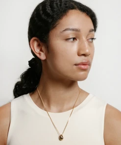 WOLF CIRCUS NEW IN MOE NECKLACE