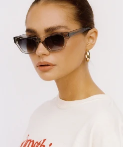 SOLD OUT THE QUIN SUNGLASSES