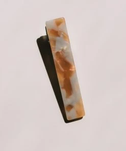 PIPE AND ROW RESIN RECTANGLE BARRETTE