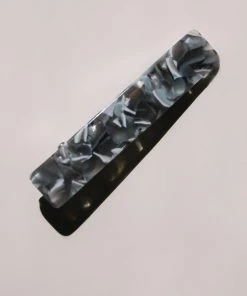 PIPE AND ROW RESIN RECTANGLE BARRETTE