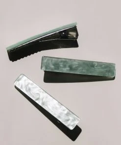PIPE AND ROW RESIN RECTANGLE BARRETTE