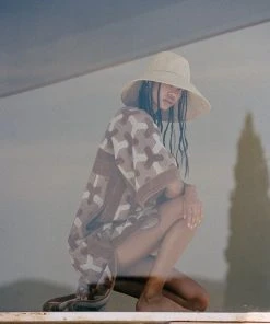 LACK OF COLOR SPRING '22 THE COVE STRAW HAT