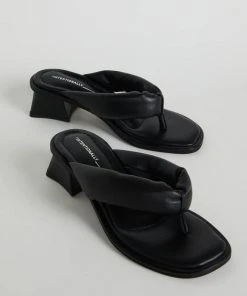INTENTIONALLY BLANK WHITMAN SANDALS SPRING '22