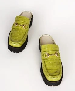 INTENTIONALLY BLANK SPRING '22 KOWLOON LOAFER APPLE 13 INTENTIONALLY BLANK SPRING '22 KOWLOON LOAFER APPLE