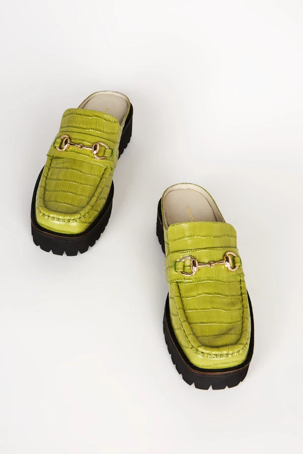 INTENTIONALLY BLANK SPRING '22 KOWLOON LOAFER APPLE 5 INTENTIONALLY BLANK SPRING '22 KOWLOON LOAFER APPLE