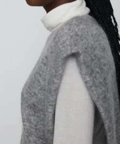 JUST FEMALE SALE COLDY KNIT VEST