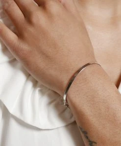 WOLF CIRCUS HERRINGBONE BRACELET