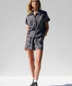 JUST FEMALE SPRING '22 MAID SHIRT