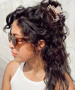 PIPE AND ROW MEDIUM CHECKER HAIR CLAW BROWN