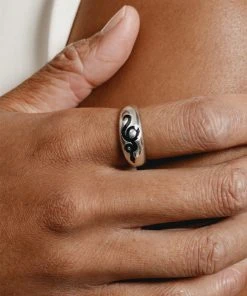 WOLF CIRCUS SPRING '22 MEMPHIS SNAKE RING