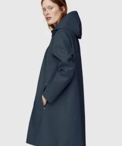 STUTTERHEIM NEW IN MOSEBACKE RAIN JACKET CHARCOAL