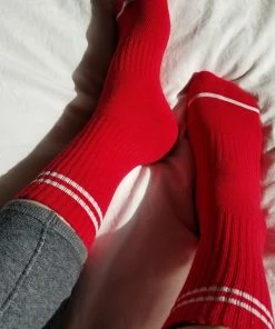 LE BON SHOPPE BOYFRIEND SOCKS RED SPRING '22