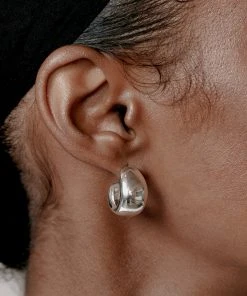 WOLF CIRCUS REMY HOOPS