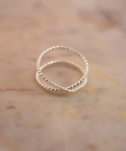 HANNAH NAOMI NEW IN TWISTED X RING