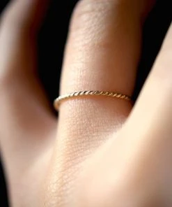 HANNAH NAOMI TWISTED THIN STACKING RING NEW IN