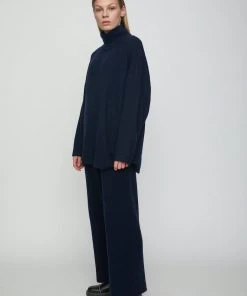 JUST FEMALE UNITE KNIT BLOUSE