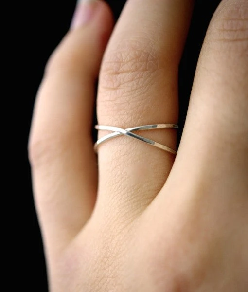 HANNAH NAOMI X STACKING RING